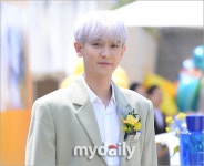 [MD포토] 찬열 눈부신 은빛 헤어