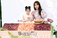 [MD포토] 정시아, 딸 서우 체리처럼 상큼한 매력
