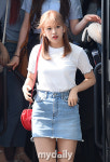 [MD화보] 아이즈원 최예나, 허리 뻥 뚫린 의상 '센 언니 됐네'
