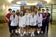 티플러스치과, 성남 서현중학교 학생들과 청바지 프로젝트 진행