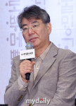[MD포토] 인사말 하는 나랏말싸미 조철현 감독