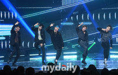 [MD포토] 디원스 비트를 깨우는 무대
