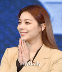 [MD포토] 에일리 매력적인 눈웃음