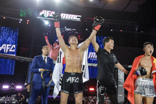 노재길, AFC13 타이틀매치서 판정승…이대원은 파죽의 7연승