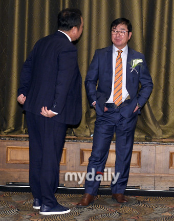 [MD포토] 류중일 감독-차명석 단장 '그들만의 중요한 이야기'