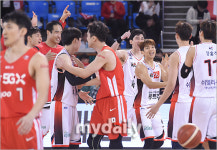 [MD포토] KT 'SK전 승리, 6연승'