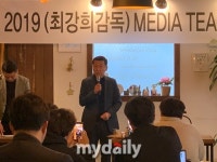 中 FA컵 우승 최강희 감독, 전북 떠나니 고생이더라