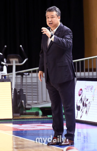 [MD포토] 다급해진 삼성생명 임근배 감독