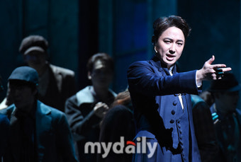 [MD포토] 연기 펼치는 이지훈