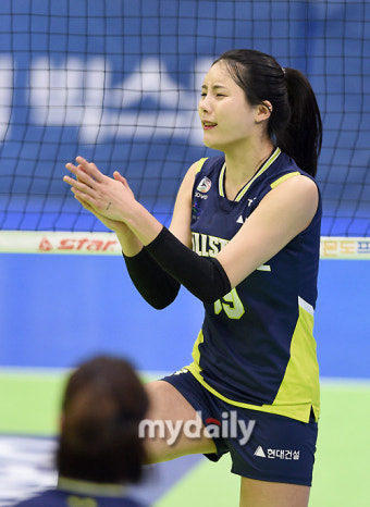 [MD포토] 이다영 '조금만'