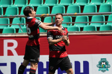 일류첸코 결승골 포항, 부산에 2-0 승리