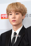 짐 존스 논란 BTS 슈가, 왜 본인이 직접 사과 못하나 [이승록의 나침반]