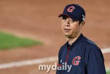 [MD포토] 허문회 감독 5연승 질주!