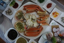 속초 베스트 맛집 ‘비치대게’ 동명항에서 저렴한 가격 제공하는 해산물 직판장