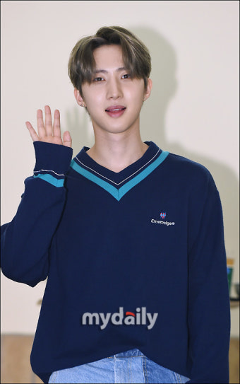[MD포토] 펜타곤 후이, '저 왔어요'