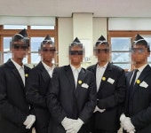 [종합] 샘 오취리, 의정부고 졸업사진 관짝소년단 패러디 비판 흑인 입장에서 불쾌