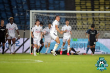 도스톤벡 극적 동점골 부산, 성남과 1-1 무승부…3연패 탈출