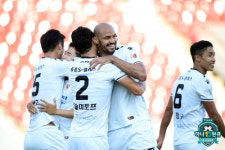 광주, 성남에 2-0 승리…파이널A 진입 성공