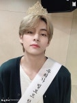 방탄소년단 뷔, 수려한 이목구비 “세상 혼자 사는 독보적 비주얼”(ft.왕관+어깨띠)
