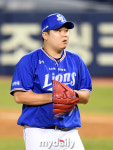 [MD포토] 이승현 만루 위기 넘기고