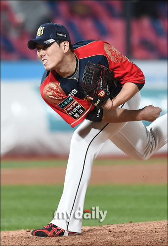 [MD포토] 김재윤, '이 악물고 던진다!'