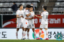제주, 경남에 1-0 승리…K리그2 선두 복귀