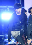 [MD포토] 강다니엘 후광이 나는 무대