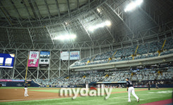 [KS] NC·두산 5차전도 매진, KS 29경기 연속 매진