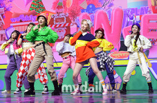 [MD포토] 위클리 발랄 위 플레이