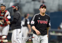 [MD포토] 임찬규 '시즌 첫 등판, 아쉬운 강판'
