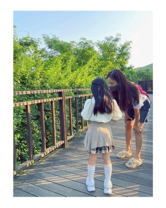 '장동건' 고소영, 훌쩍 큰 딸 근황…엄마 쏙 빼닮았네