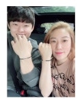 김영희, '10살 연하' 윤승열과 손깍지…커플 팔찌 시선강탈