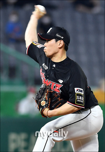 [MD포토] 김재윤, '마무리는 항상 나야!'