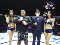ROAD FC 김재훈, 배우 금광산 상대로 데뷔 7년 만에 첫 승