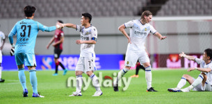 [MD포토] 기뻐하는 인천 '1-0 승리 지켰다'