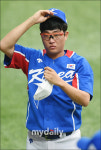[MD포토] 박세웅, 안경에이스 대표팀 승선