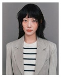 공승연, 사랑스러운 흑발 뱅헤어…확 달라진 분위기