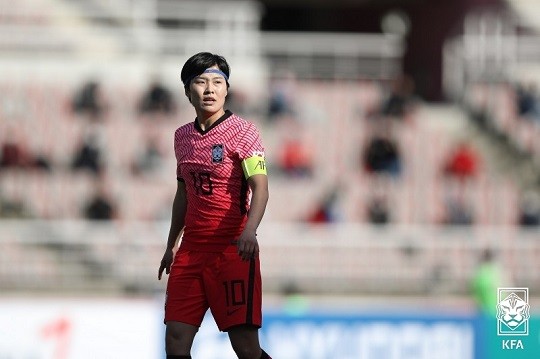 한국 여자축구 대표팀, 한일전 선발 라인업 발표! 최정예 선수들이 열정적인 경기를 펼칠 예정, 신인 김민지도 선발 출전!