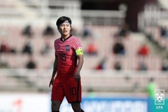 한국 여자축구 대표팀, 한일전 선발 라인업 발표! 최정예 선수들이 열정적인 경기를 펼칠 예정, 신인 김민지도 선발 출전!
