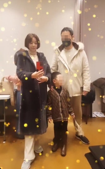 황정음, 이영돈+아들과 다시 가족촬영…우아한 만삭 드레스 자태