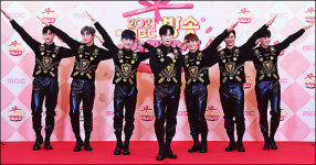 TAN(탄), 신인 야생돌의 각 잡힌 포즈 [포토]