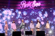 '10주년' 에이핑크, 눈물의 팬미팅 성료…'완전체'로 뜻깊은 연말