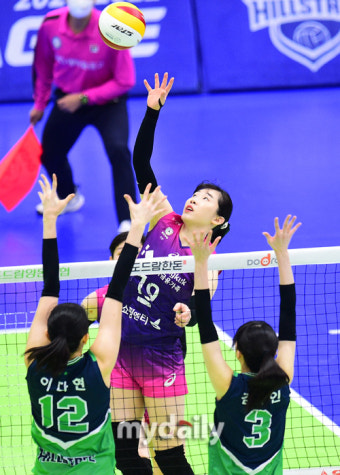 [MD포토] 흥국생명 김미연 '이제부터 반격이다!'