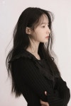 연우, 파격 등 노출…재킷 거꾸로 입어도 예쁘네 [화보]