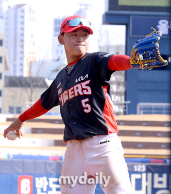 슈퍼루키 김도영, 시범경기 MVP…역대급 재능, 타이거즈 팬들 몹시 흥분