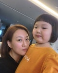 장윤정 딸 하영, 셀카도 찍고 다 컸네? 레고머리는 엄마 실력
