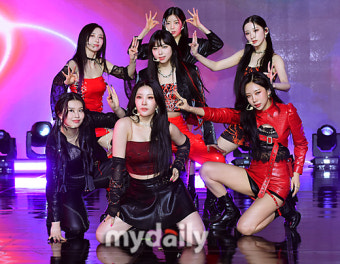[MD포토] 퍼플키스 '매력적인 마녀 콘셉트'