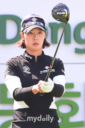 [MD포토] 박지영 '우승 향한 강렬한 눈빛'