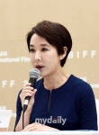 “돈이 없지 가오가 없냐”던 강수연, 후배에 힘 실어주고 하늘의 별이 되다[종합]