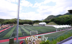 [MD포토] 축구장과 풋살장 2개 완비한 손흥민 체육공원